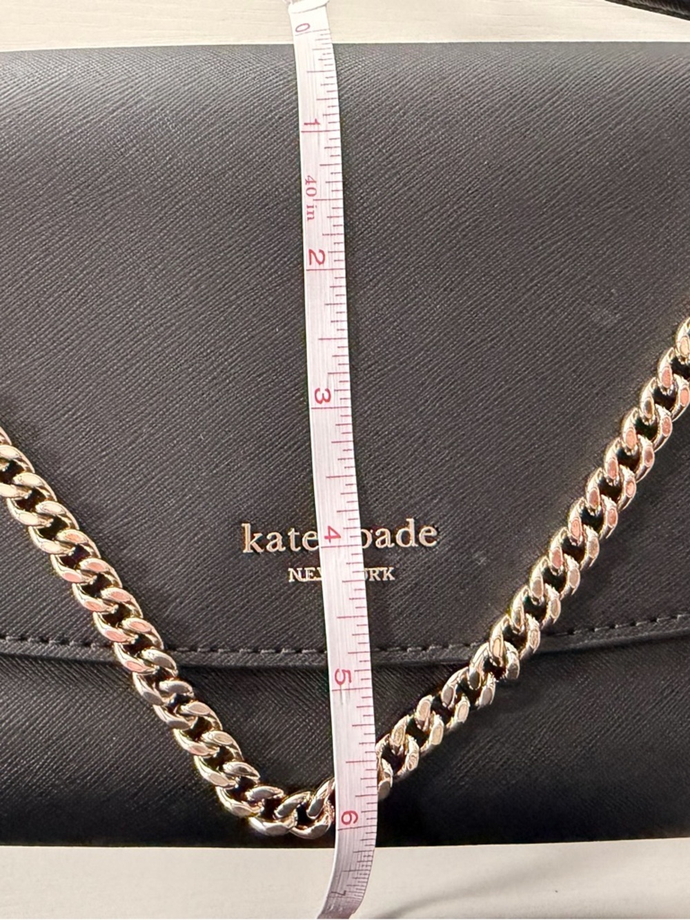 Kate Spade ♠️ Black Handbag with Gold Chain Strap/Crossbody Bag - Picture 2 of 4
